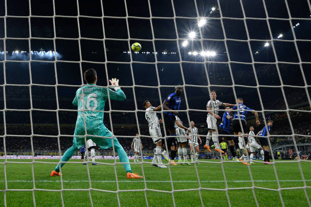 伊劳拉同时 伊劳拉同时